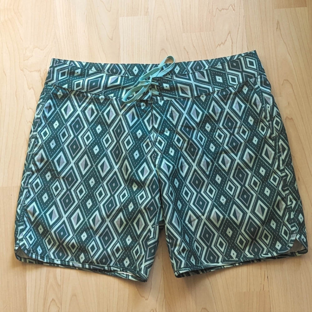 Eastern Mountain Sports Shorts Sz 8